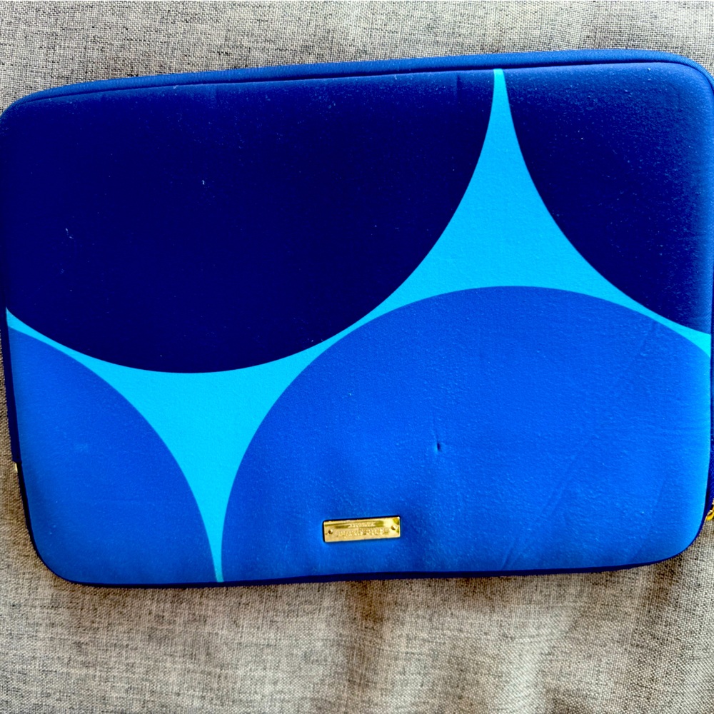 Kate Spade New York (fits a 11 -13 inch surface pro) Sleeve -multiple Blues